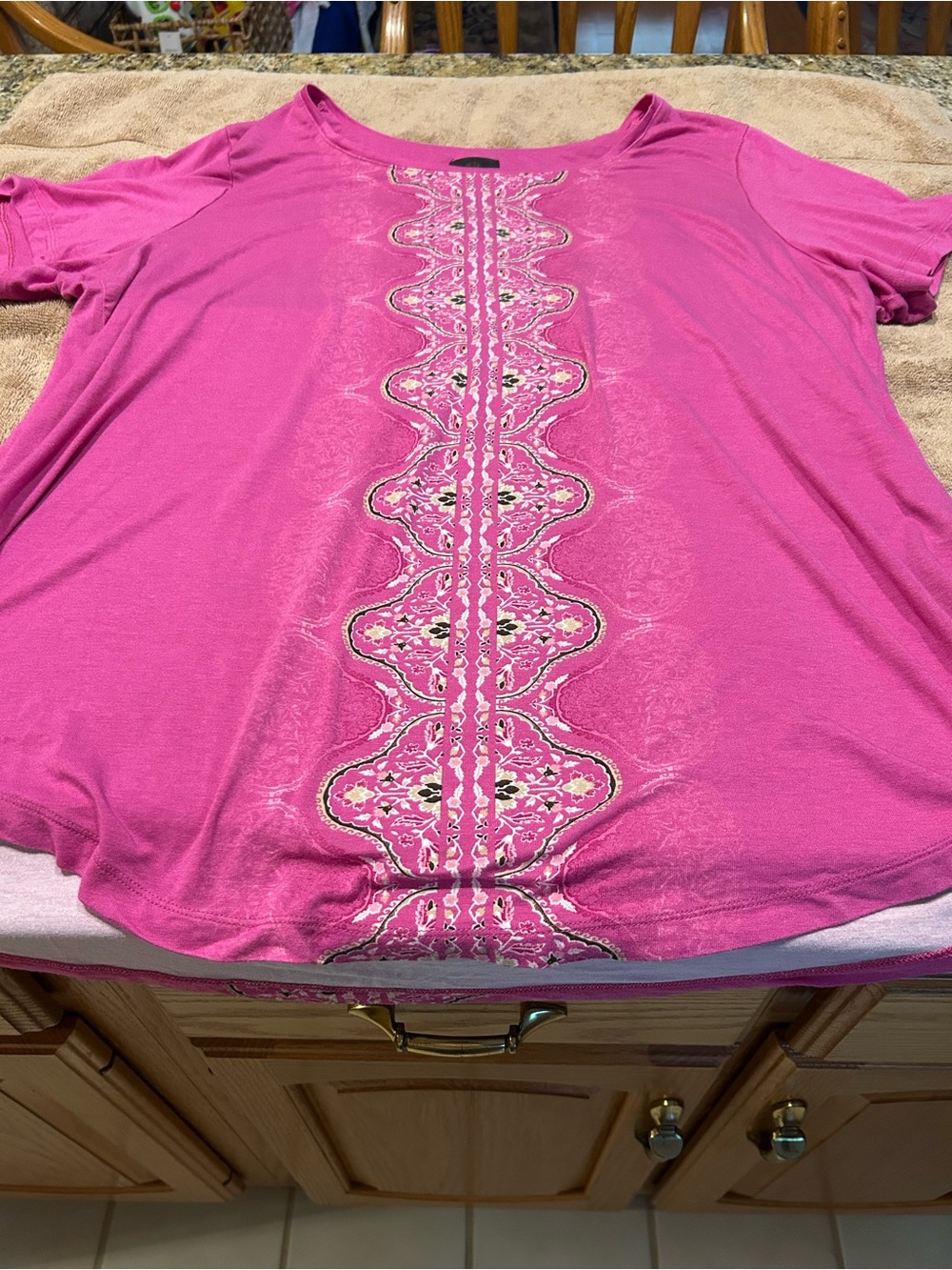 JM Collection Hot Pink Short-Sleeve Tee with Center Decoration